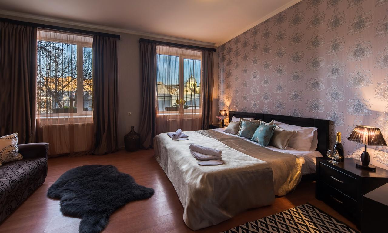 Gold Star Hotel Тбилиси Экстерьер фото